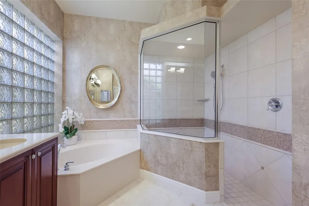 7657 Portstewart Drive Lakewood Ranch FL 34202
