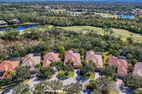 7657 Portstewart Drive Lakewood Ranch FL 34202