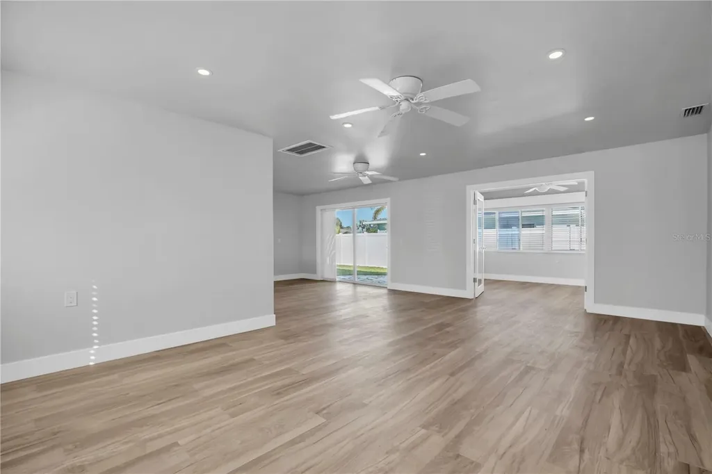8651 Gulf Boulevard St Pete Beach FL 33706