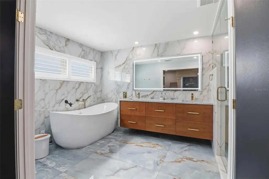 4111 Plumosa Terrace Bradenton FL 34210