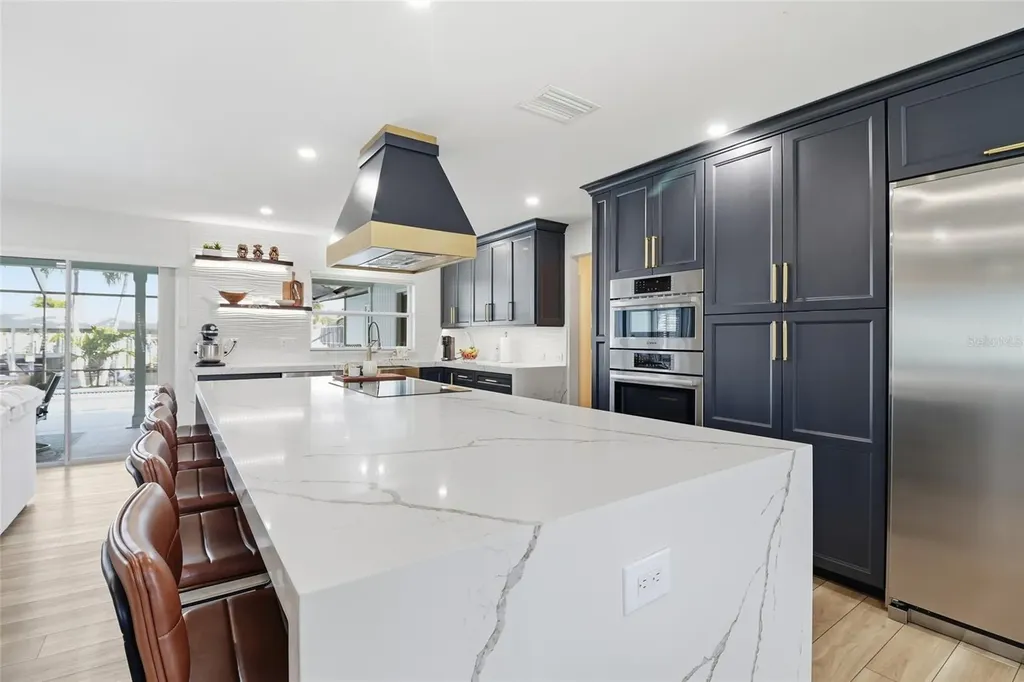 4111 Plumosa Terrace Bradenton FL 34210