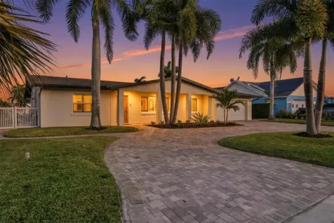 4111 Plumosa Terrace Bradenton FL 34210