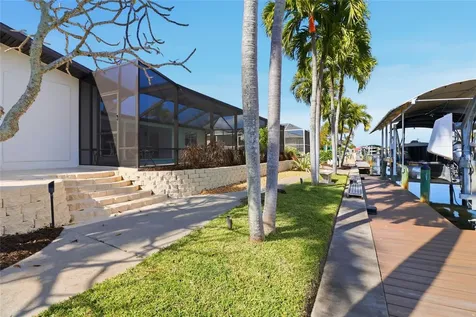 4111 Plumosa Terrace Bradenton FL 34210