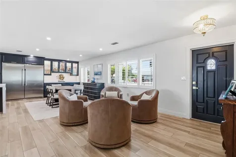 4111 Plumosa Terrace Bradenton FL 34210