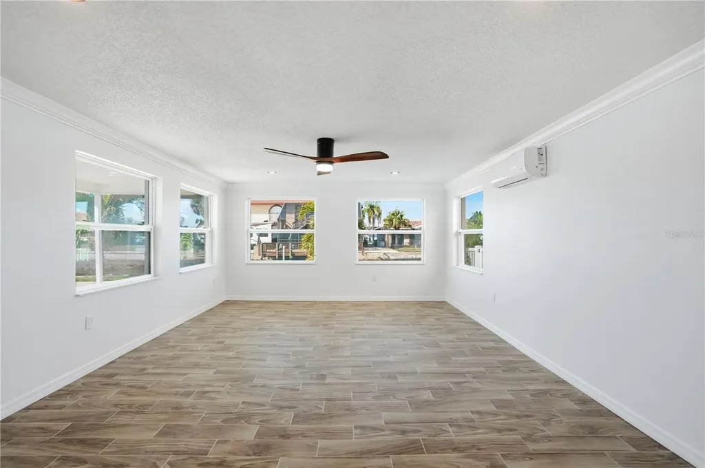 9837 Island Harbor Drive Port Richey FL 34668