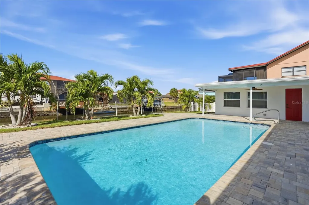 9837 Island Harbor Drive Port Richey FL 34668