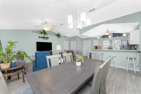 2843 Abbotsford Street North Port FL 34287