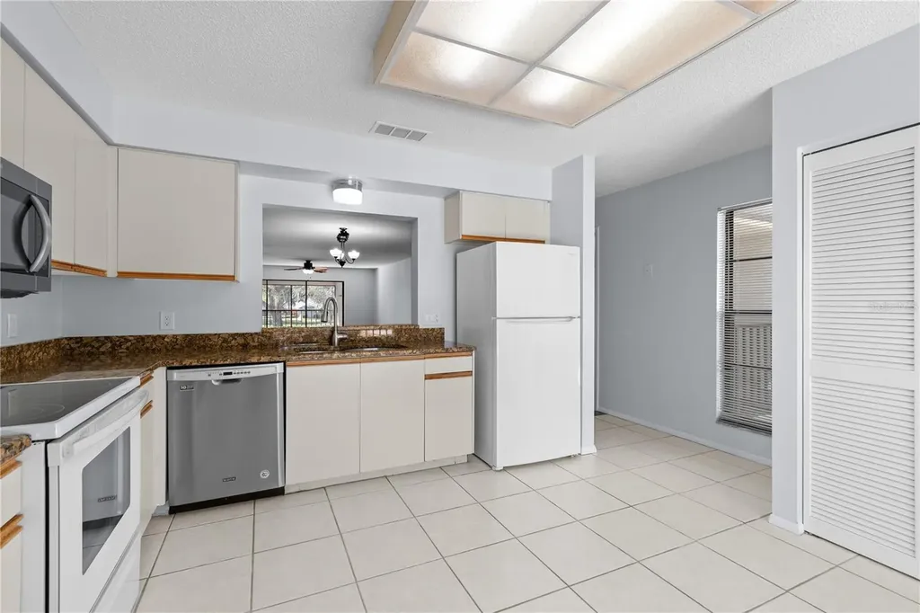 6110 Country Club Way Sarasota FL 34243