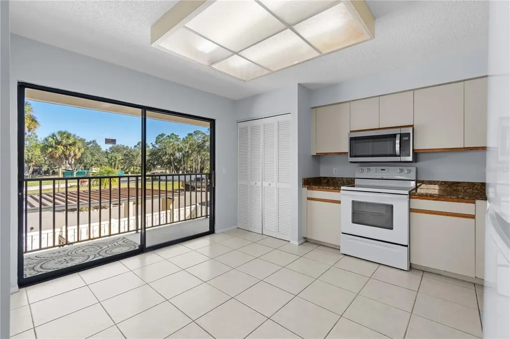 6110 Country Club Way Sarasota FL 34243