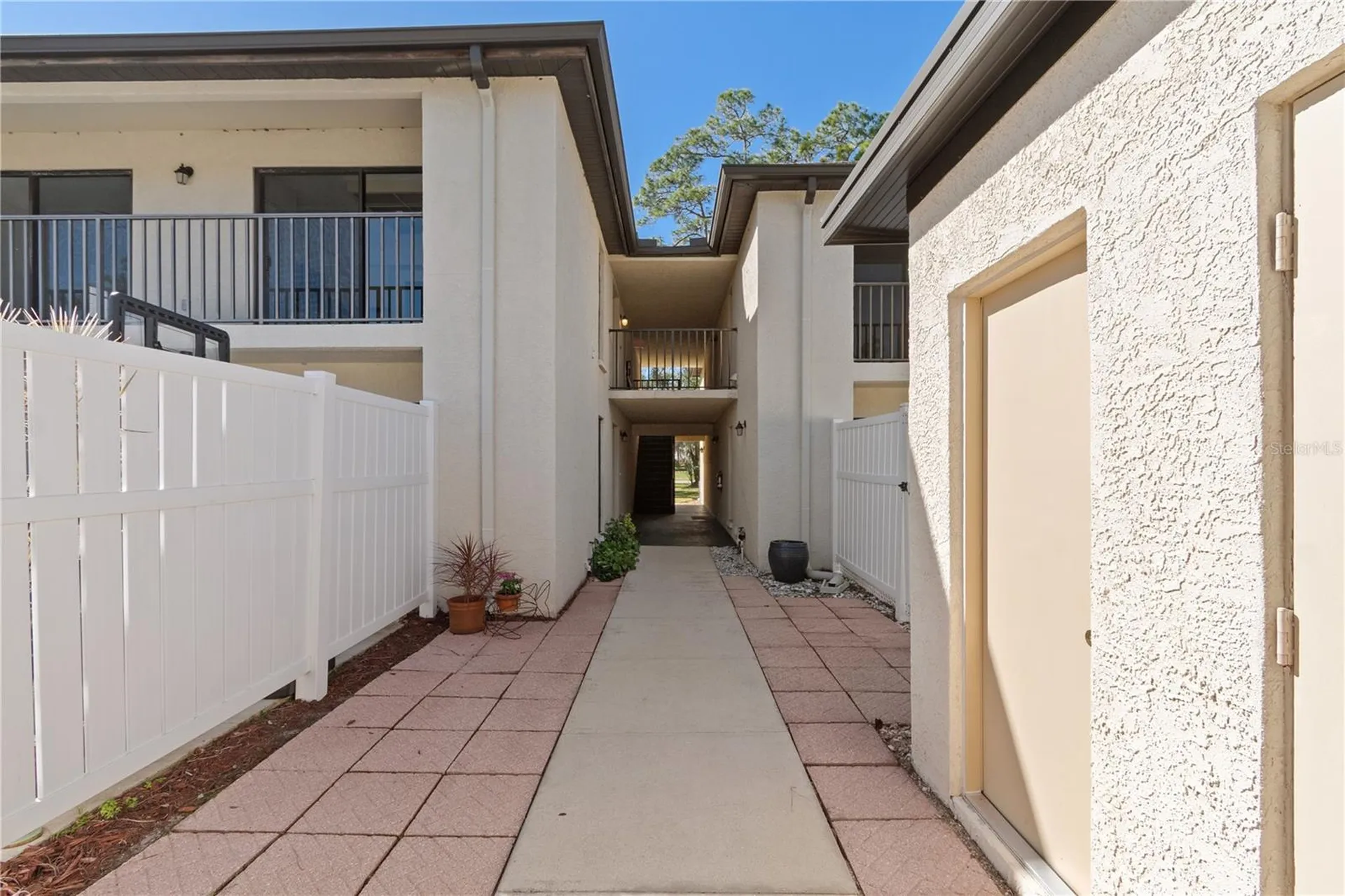6110 Country Club Way Sarasota FL 34243