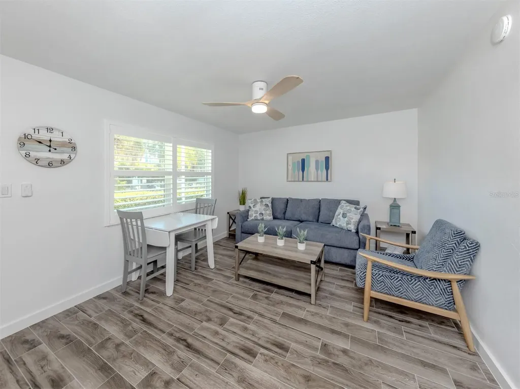 73 Avenida Messina Sarasota FL 34242