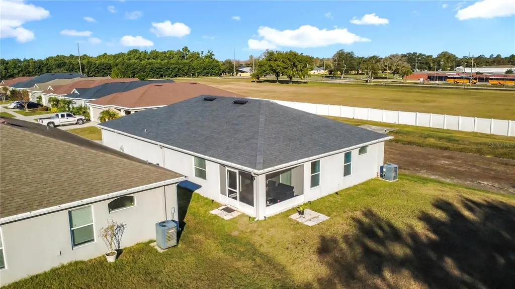 389 Street Georges Circle Eagle Lake FL 33839