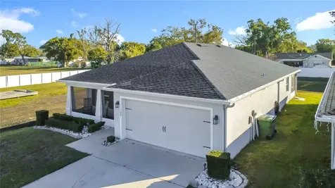 389 Street Georges Circle Eagle Lake FL 33839