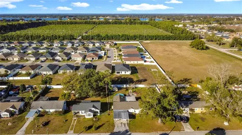 389 Street Georges Circle Eagle Lake FL 33839