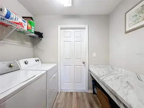 389 Street Georges Circle Eagle Lake FL 33839
