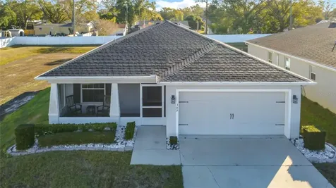 389 Street Georges Circle Eagle Lake FL 33839