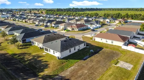 389 Street Georges Circle Eagle Lake FL 33839