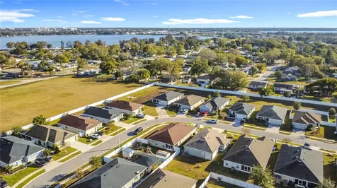 389 Street Georges Circle Eagle Lake FL 33839