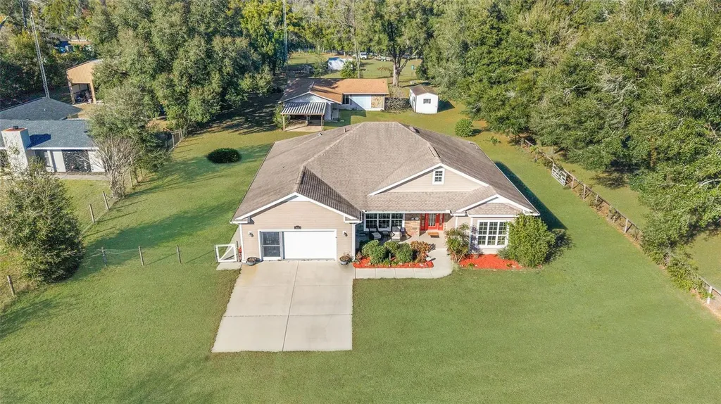 465 NE 155th Street Road Citra FL 32113