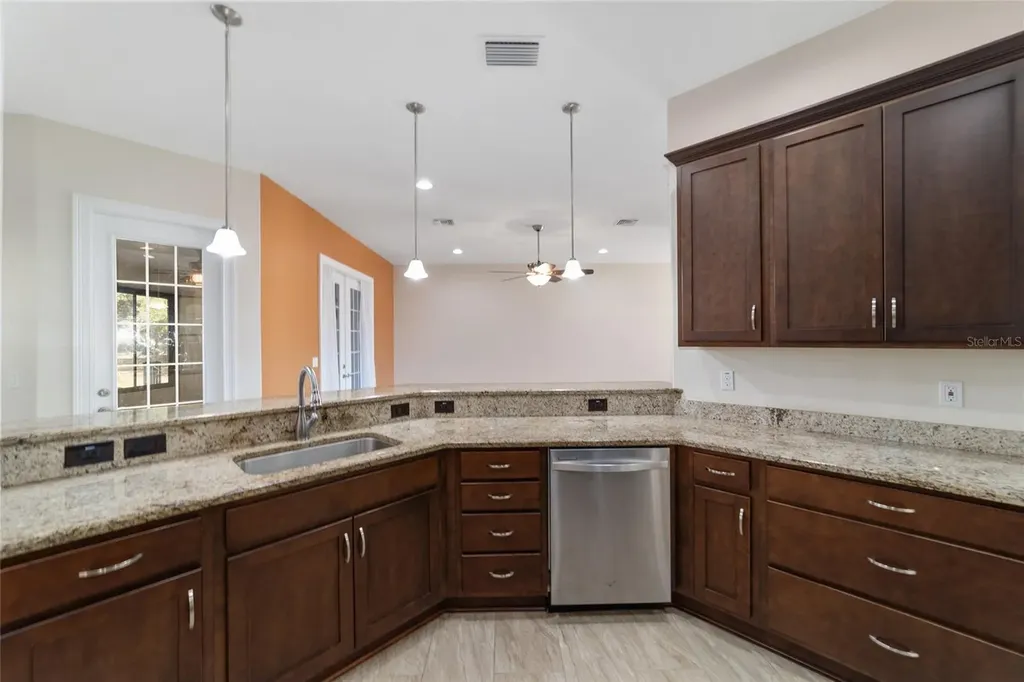 465 NE 155th Street Road Citra FL 32113