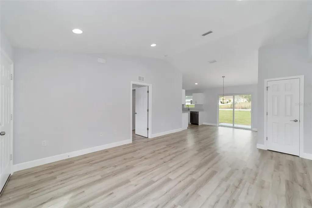 24035 NW Amberjack Avenue Dunnellon FL 34431