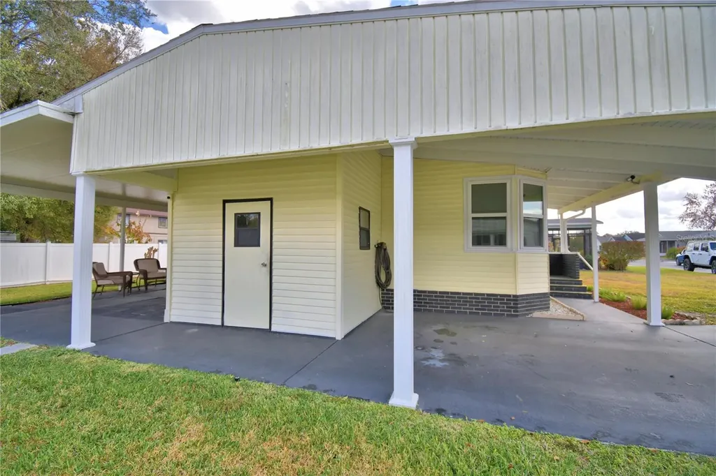 4802 Colonnades Circle E Lakeland FL 33811
