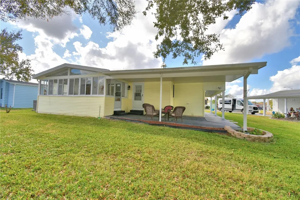 4802 Colonnades Circle E Lakeland FL 33811