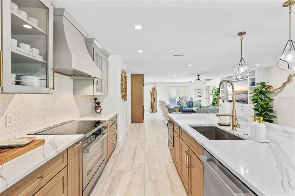 506 58th Street Holmes Beach FL 34217