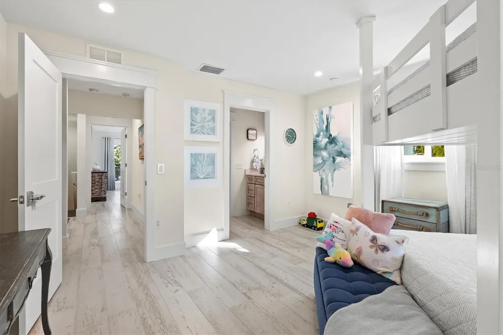 506 58th Street Holmes Beach FL 34217