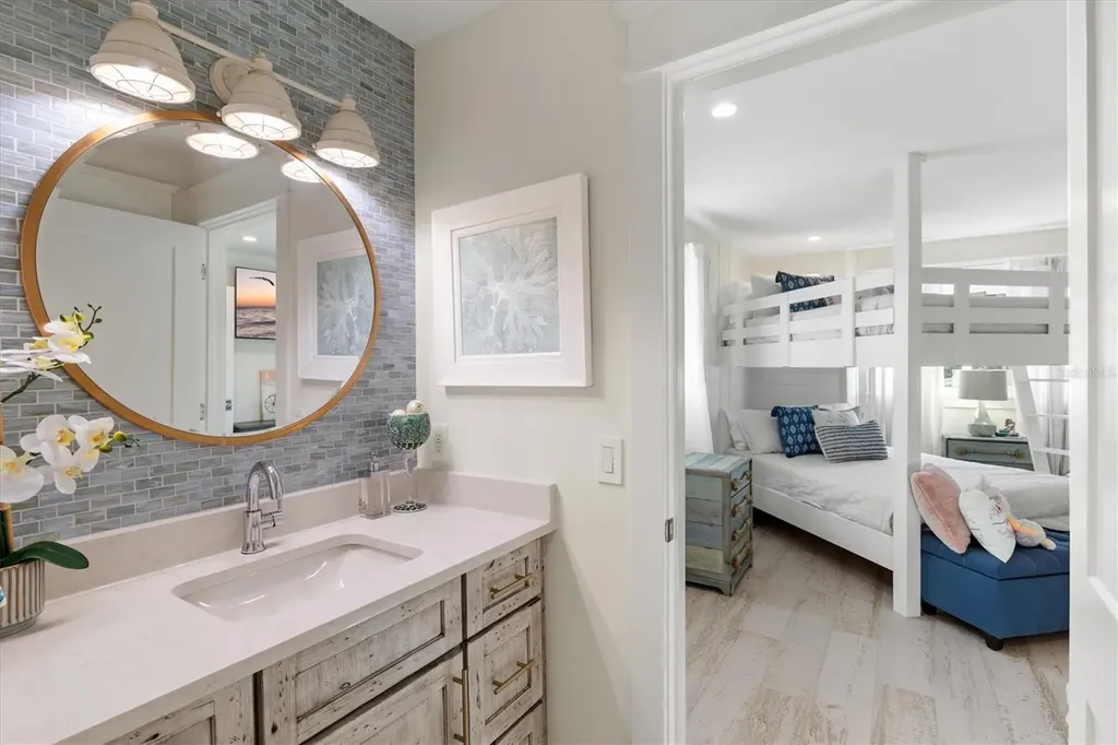 506 58th Street Holmes Beach FL 34217
