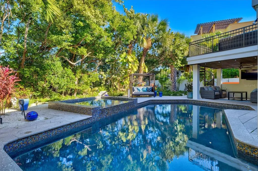 506 58th Street Holmes Beach FL 34217