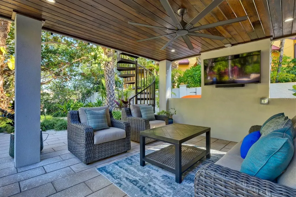 506 58th Street Holmes Beach FL 34217