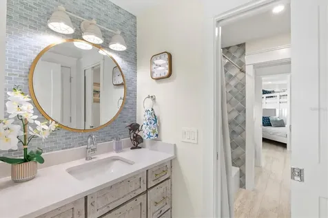 506 58th Street Holmes Beach FL 34217