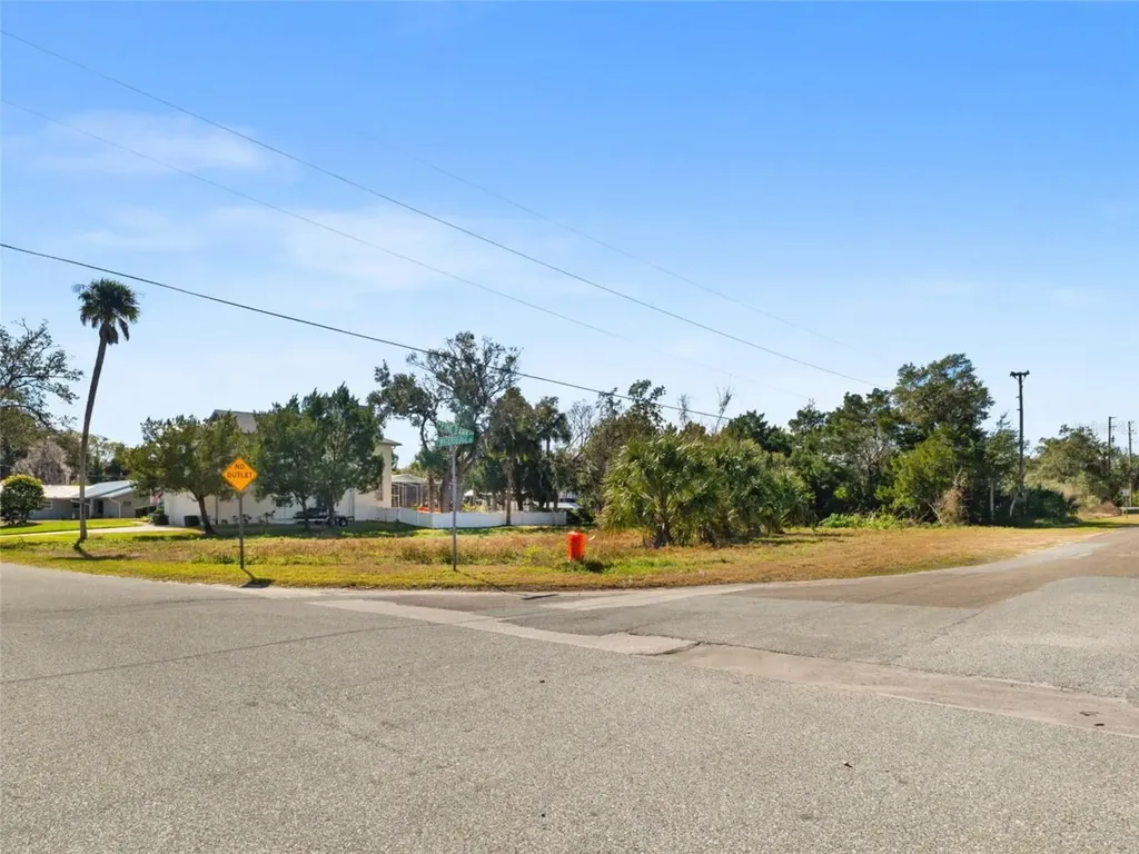 2262 N Watersedge Drive Crystal River FL 34429