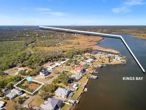 2262 N Watersedge Drive Crystal River FL 34429