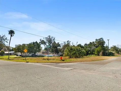 2262 N Watersedge Drive Crystal River FL 34429