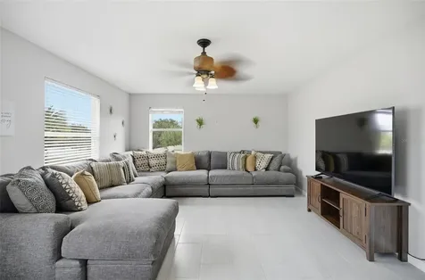 2914 Lee Shore Loop Orlando FL 32820