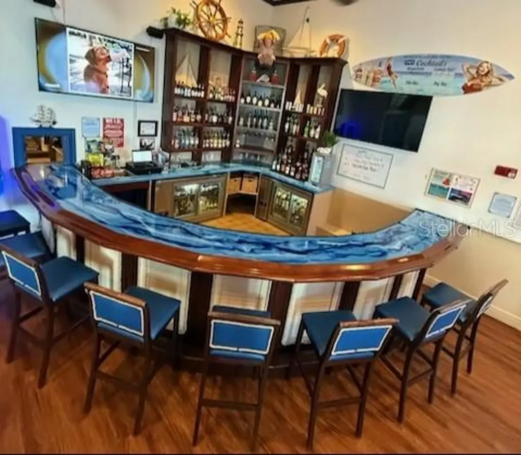 3783 Pompano St Petersburg FL 33705