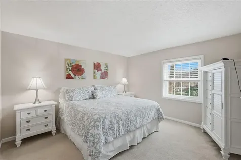 3783 Pompano St Petersburg FL 33705