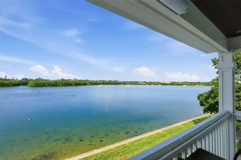 3783 Pompano St Petersburg FL 33705