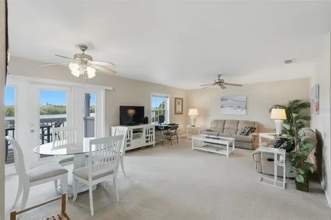 3783 Pompano St Petersburg FL 33705