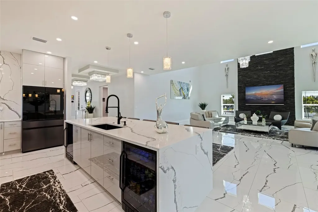6062 Bayou Grande Boulevard NE St Petersburg FL 33703