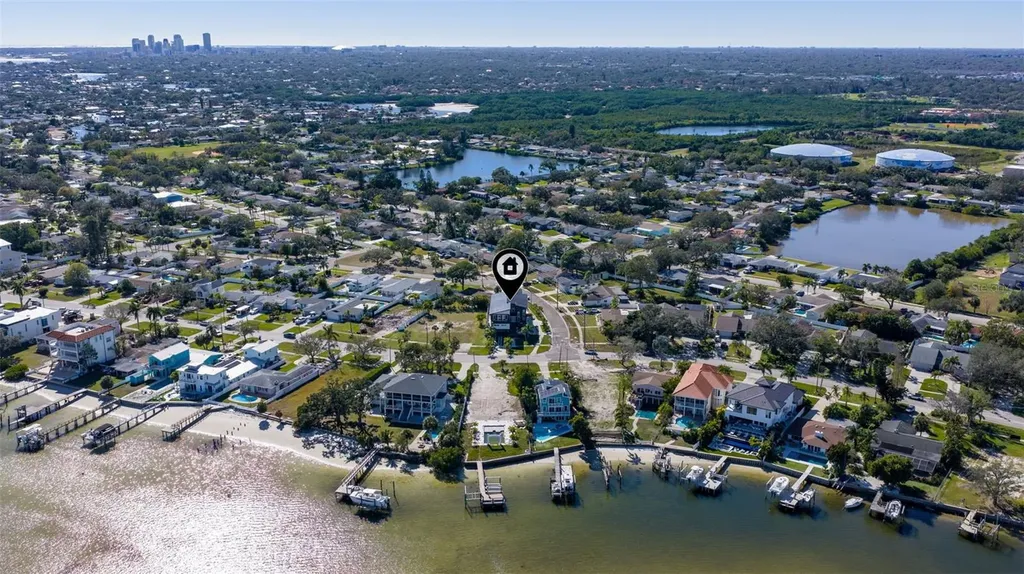 6062 Bayou Grande Boulevard NE St Petersburg FL 33703
