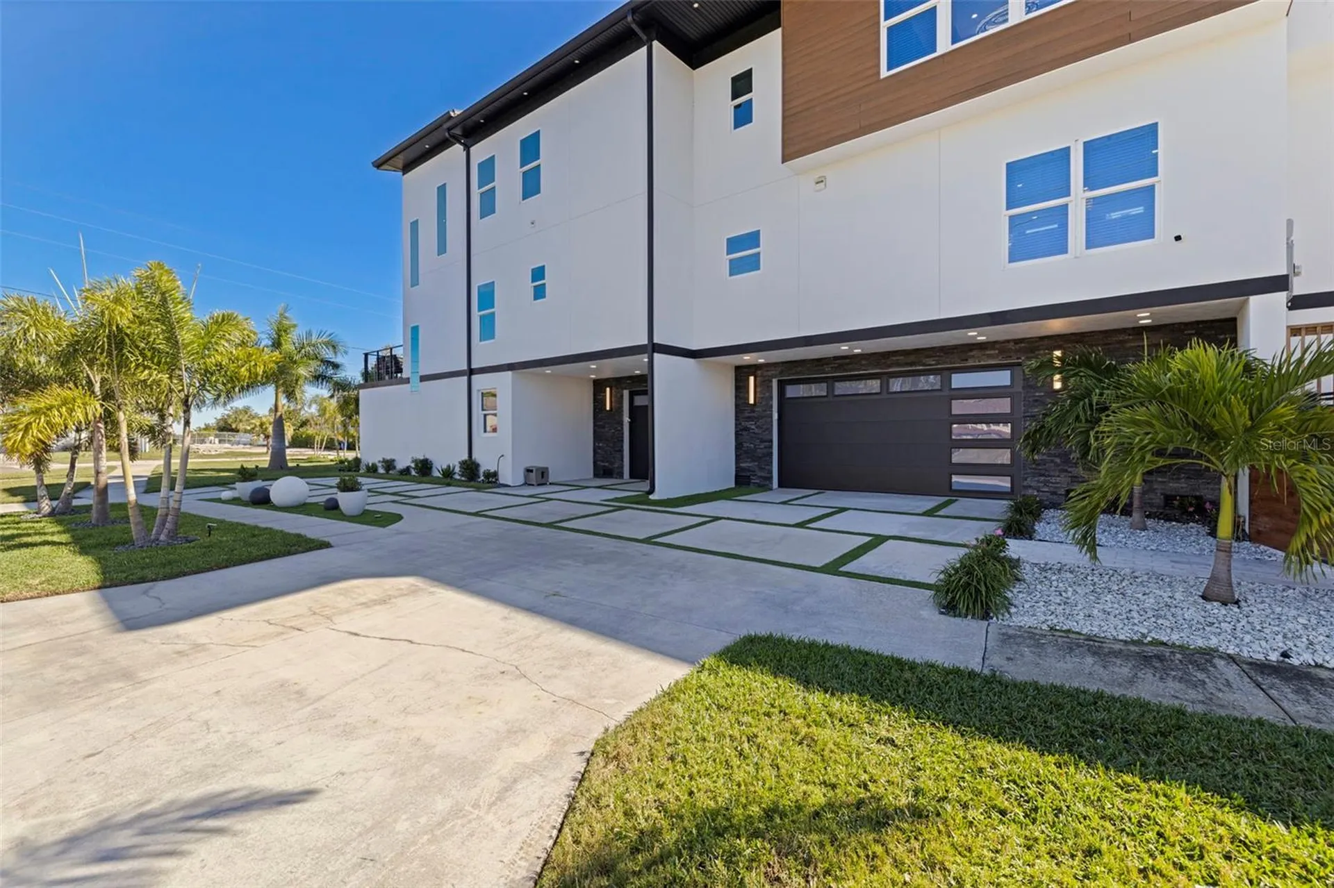 6062 Bayou Grande Boulevard NE St Petersburg FL 33703