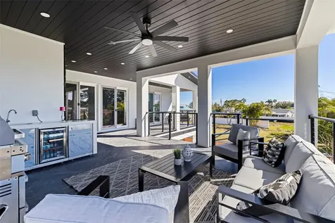 6062 Bayou Grande Boulevard NE St Petersburg FL 33703