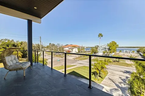 6062 Bayou Grande Boulevard NE St Petersburg FL 33703