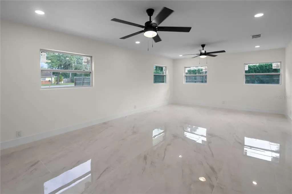 2524 Blue Lake Court Apopka FL 32703