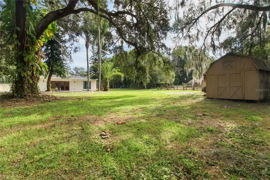 2524 Blue Lake Court Apopka FL 32703