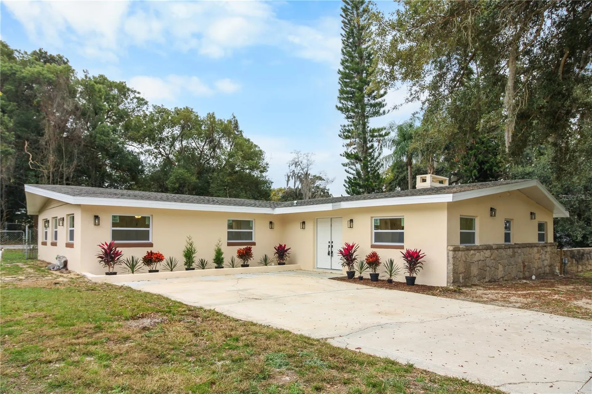 2524 Blue Lake Court Apopka FL 32703
