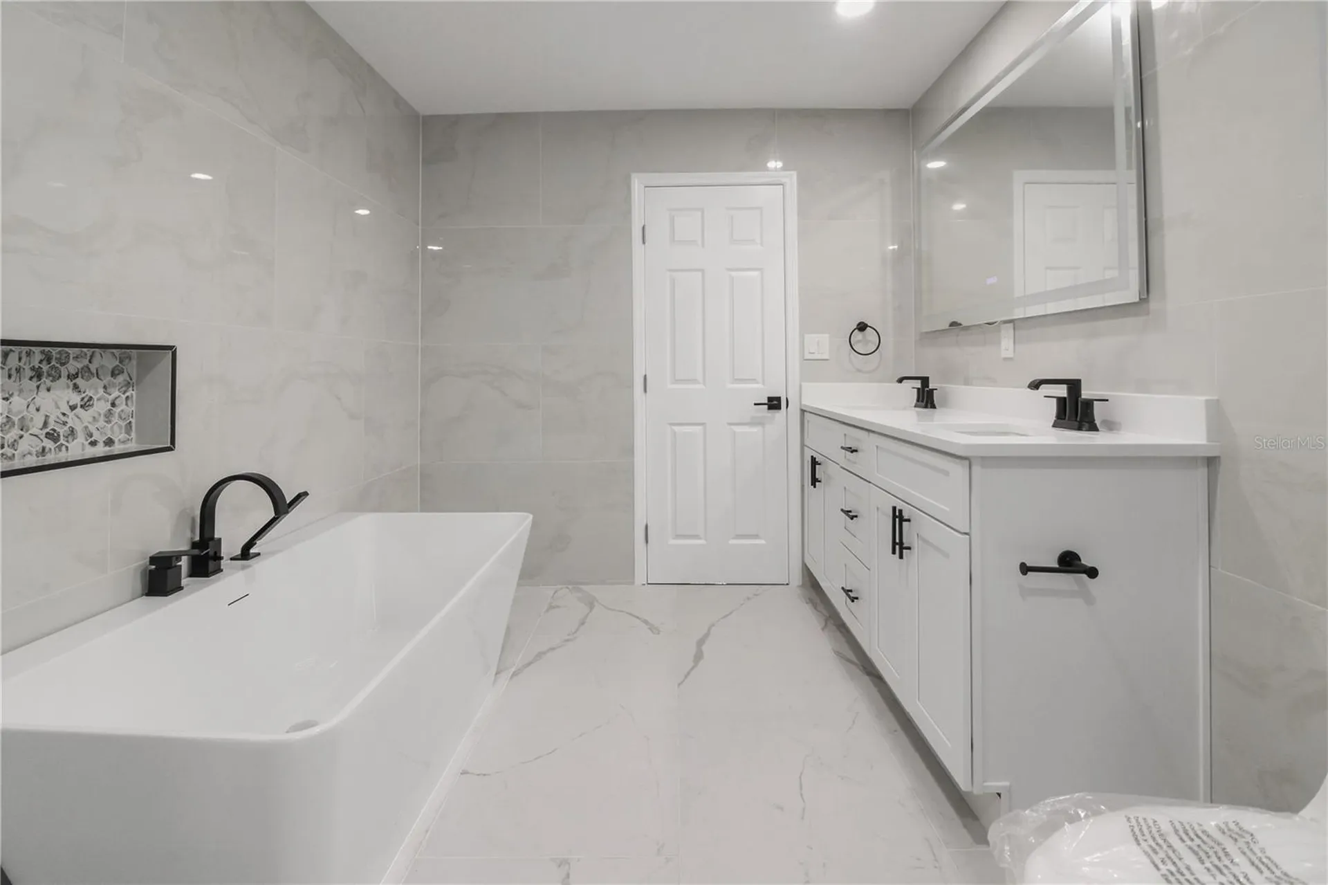 2524 Blue Lake Court Apopka FL 32703